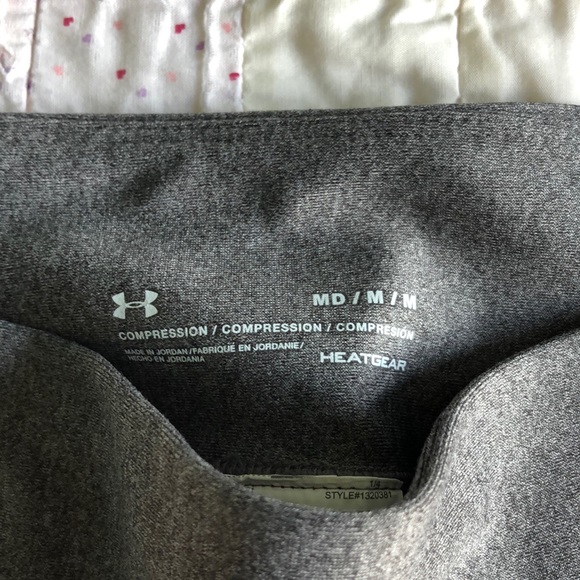 Under Armor compression leggings - Picture 2 of 4
